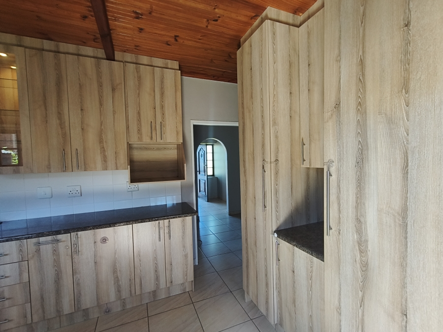 3 Bedroom Property for Sale in Wavecrest Eastern Cape
